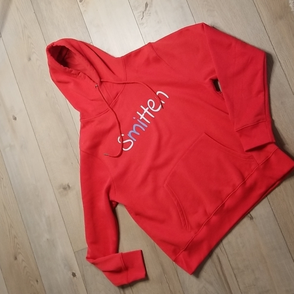 SSS Sport Women's Smitten hoodie sweatshirt with kangaroo pockets